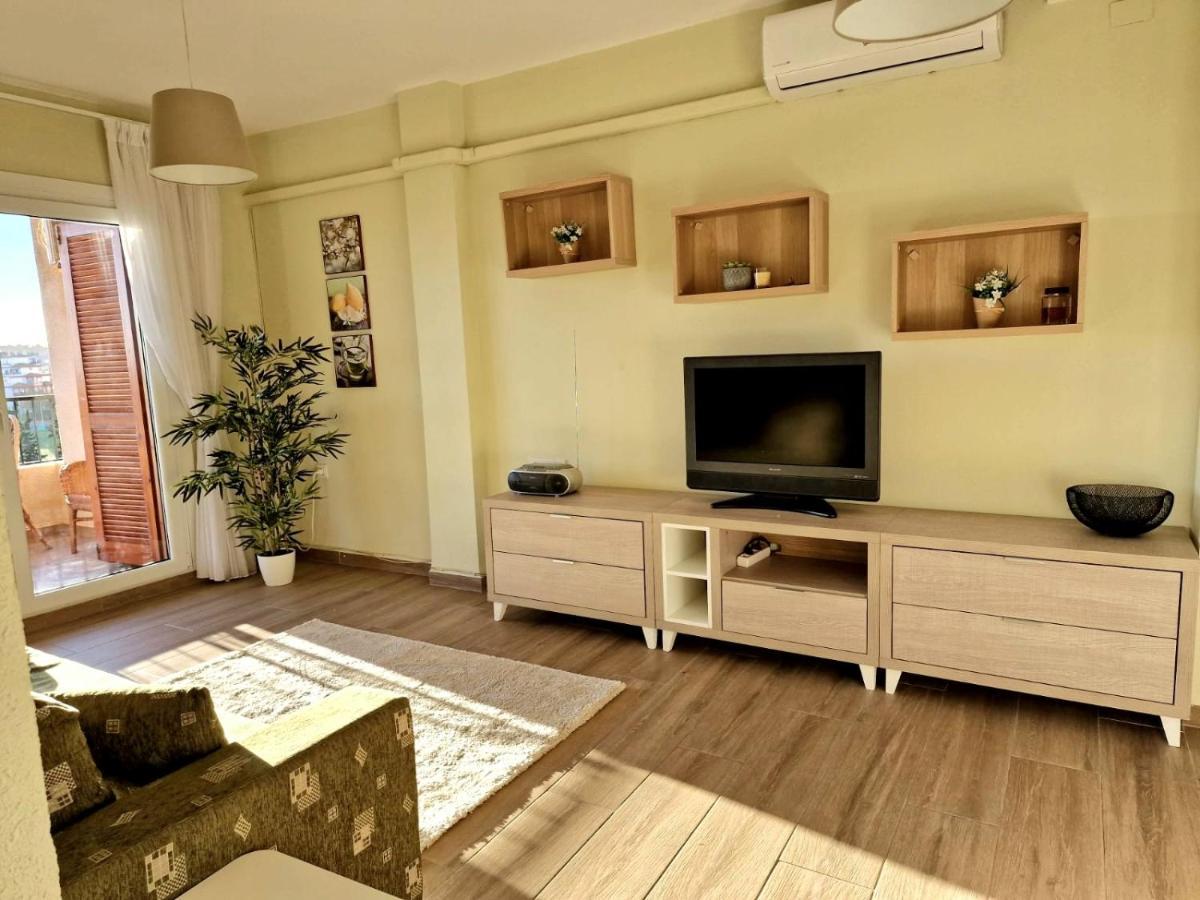 Cozy Apartment With Sea View Torrevieja Esterno foto